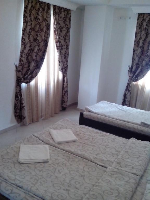 Bed and Breakfast Art B Охрид Екстер'єр фото
